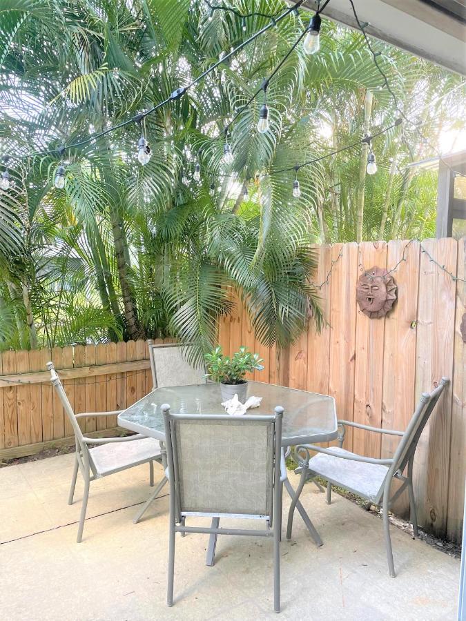 Coastal Townhome In Jupiter 1 Mile To Beach! Eksteriør bilde