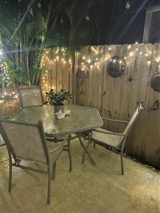 Coastal Townhome In Jupiter 1 Mile To Beach! Eksteriør bilde