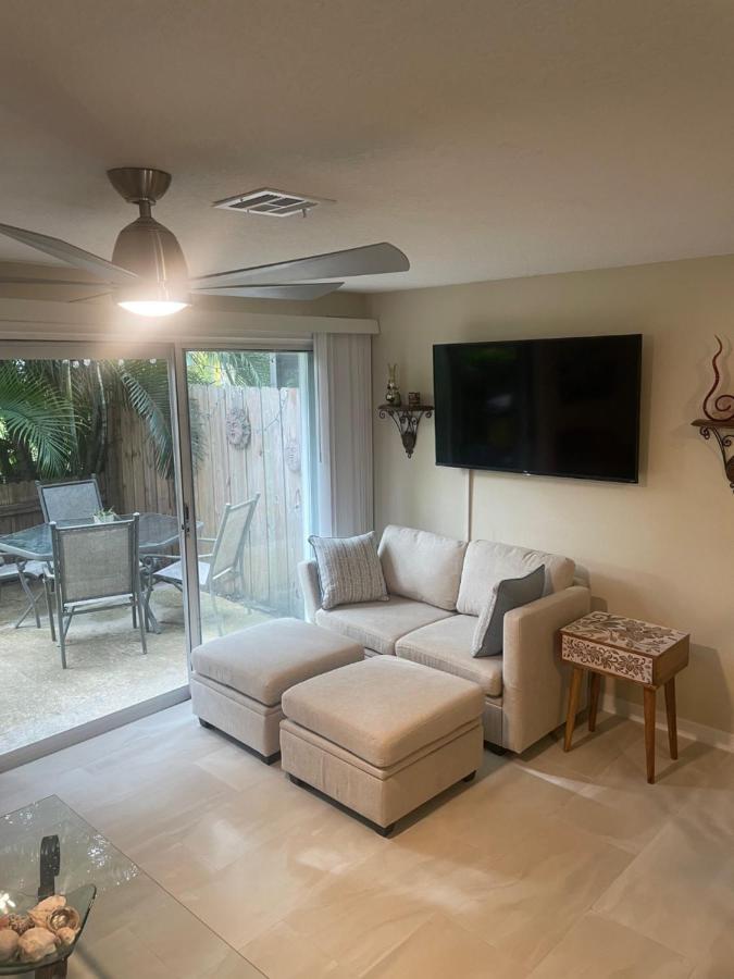 Coastal Townhome In Jupiter 1 Mile To Beach! Eksteriør bilde