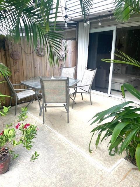 Coastal Townhome In Jupiter 1 Mile To Beach! Eksteriør bilde